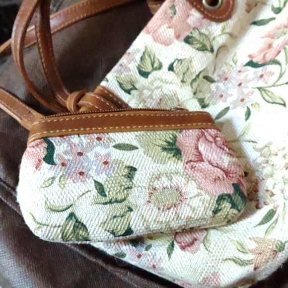 💖Rosetti hand bag with/shoulder straps. Also coin purse Retired Floral Pattern - Picture 5 of 10